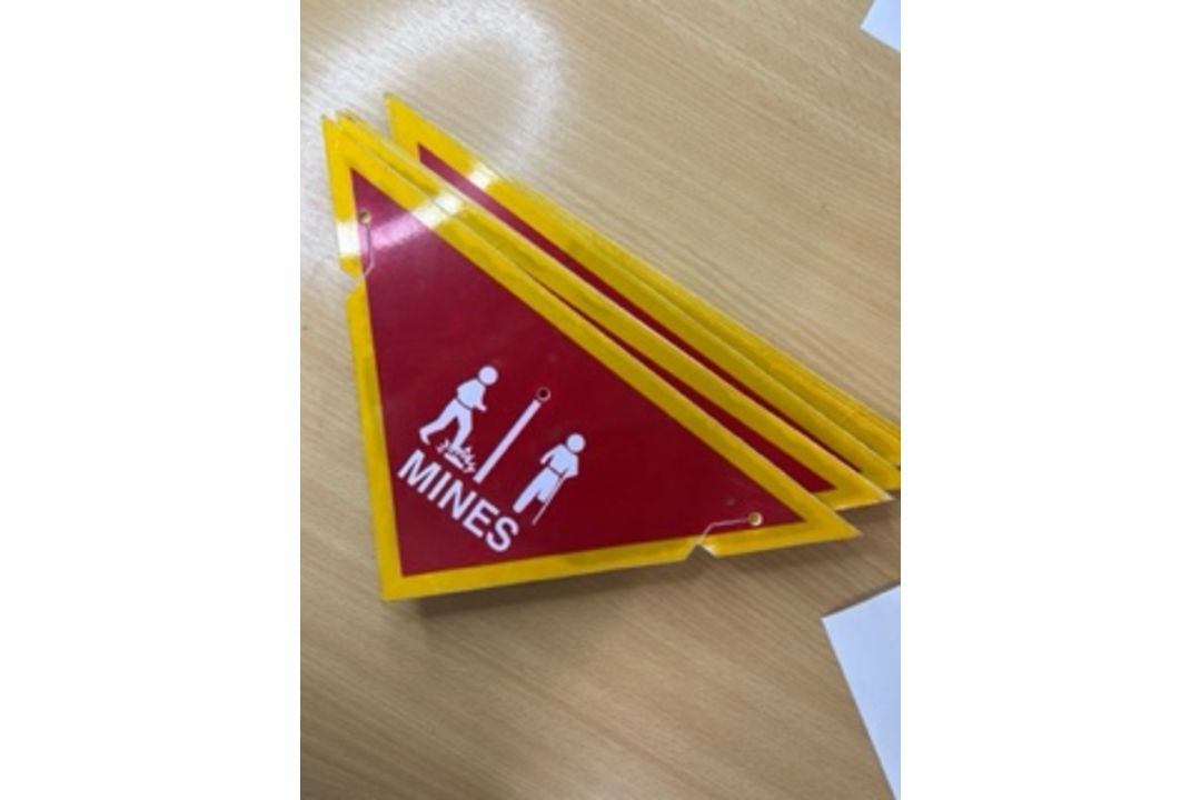 10 x unused British Army Minefield Marker Signs - Image 3 of 3