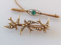 An Edwardian gold and seed pearl bar brooch, stamped 15ct, 50mm, 5g