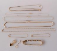 An assortment of 14ct yellow gold neck chains x 5, bracelets x 3 and pendants x 4, mostly Italian,