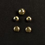 5 Ohrringe / Stecker, davon je zwei Paare, 750/18K Gelbgold (getestet), 2,88g, eine Ohrmutter 750er