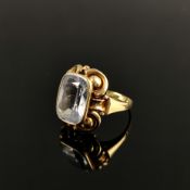Gold-Ring, 585/14K Gelbgold (punziert), 5,04g, Ring mittig besetzt mit hellblauem, rechteckig facet