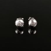Paar Diamant Ohrstecker, 585/14K Weißgold (punziert), 1,48g, runde Schauseite mit mittig je einem D