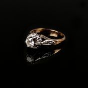 Solitär Ring, 750/18K Weiß- und Gelbgold (unleserlich punziert und getestet), Gesamtgewicht 3,55g,