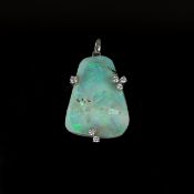 Boulder Opal Anhänger, eingefasst in 750/18K Weißgold (punziert), Gesamtgewicht mit Opal 9,4g, natü