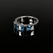 Designer Aquamarin Ring von Carl Bucherer, 750/18K Weißgold (punziert), 12,3g, Bandring, schauseiti