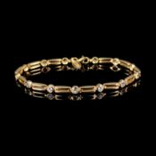 Armband von CHRIST, 585/14K Gelbgold (punziert), 10,29g, durchbrochen gearbeitet, mit 13 Zirkonia b