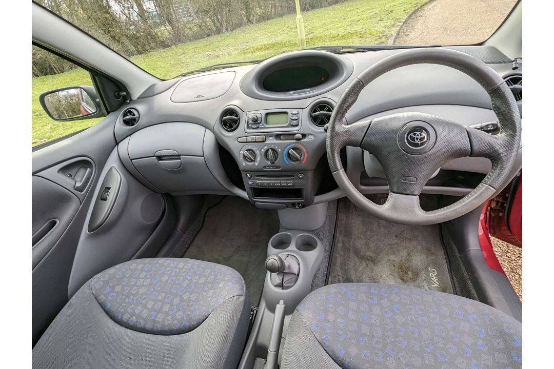 2003 TOYOTA YARIS VVTI COLOUR COLLECTION 15,000 MILES - Image 13 of 30