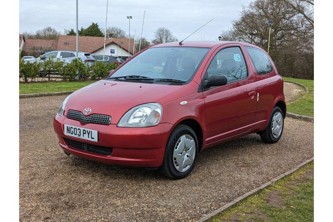 2003 TOYOTA YARIS VVTI COLOUR COLLECTION 15,000 MILES - Image 3 of 30