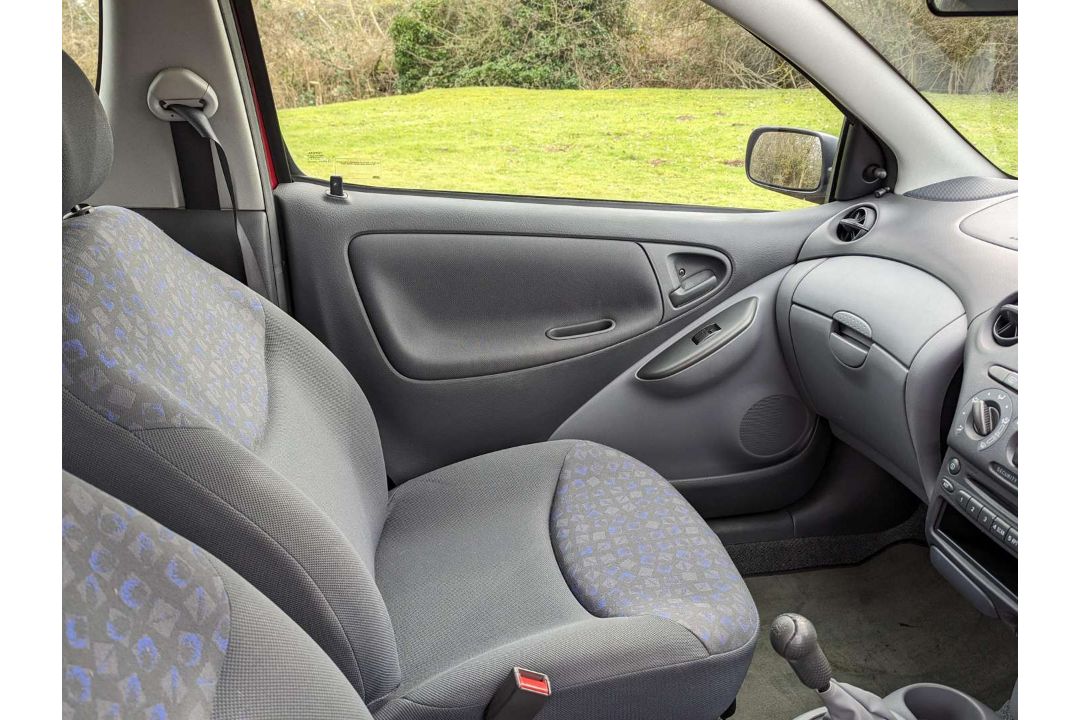 2003 TOYOTA YARIS VVTI COLOUR COLLECTION 15,000 MILES - Image 9 of 30