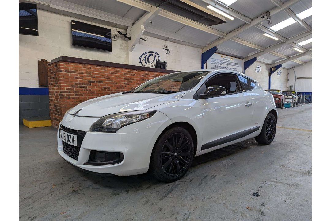 2011 RENAULT MEGANE MONACO GP DCI - Image 1 of 28