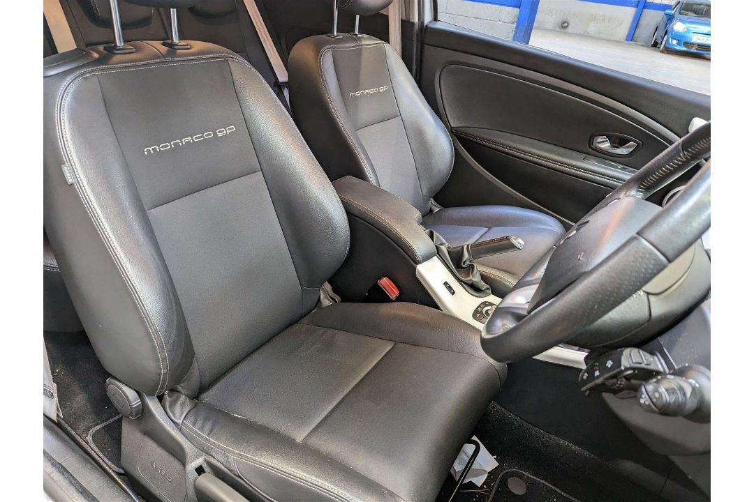 2011 RENAULT MEGANE MONACO GP DCI - Image 15 of 28