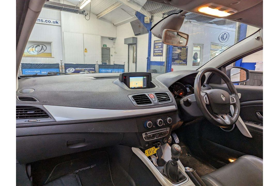 2011 RENAULT MEGANE MONACO GP DCI - Image 19 of 28