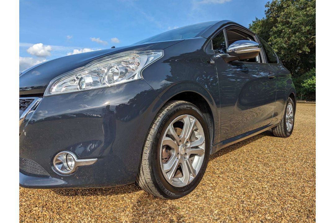 2015 PEUGEOT 208 STYLE E-HDI - Image 10 of 25