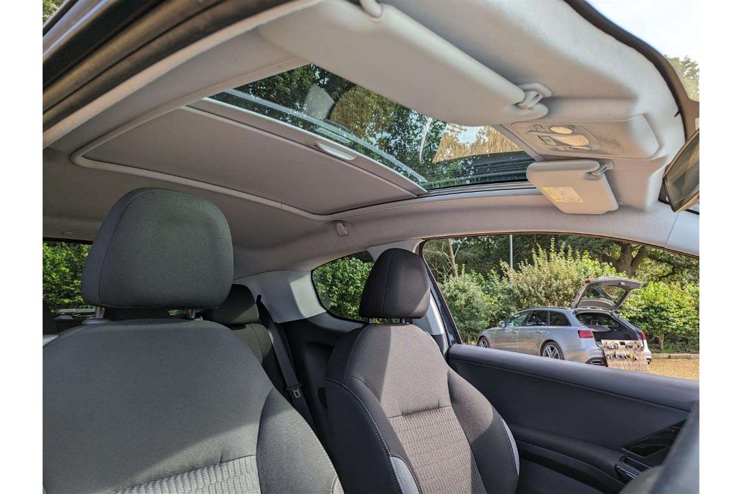 2015 PEUGEOT 208 STYLE E-HDI - Image 15 of 25