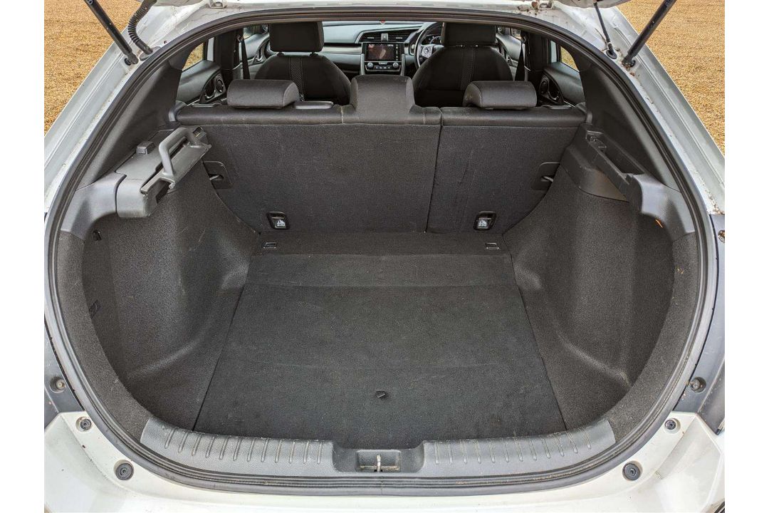 2017 HONDA CIVIC SPORT VTEC - Image 6 of 27