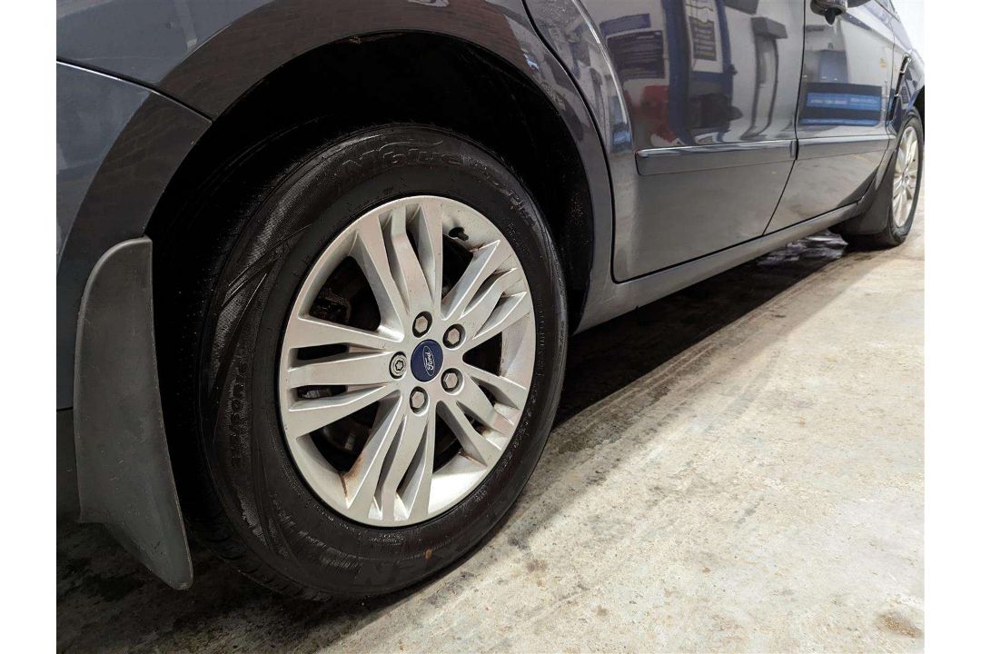 2011 FORD S-MAX ZETEC TDCI AUTO - Image 10 of 27