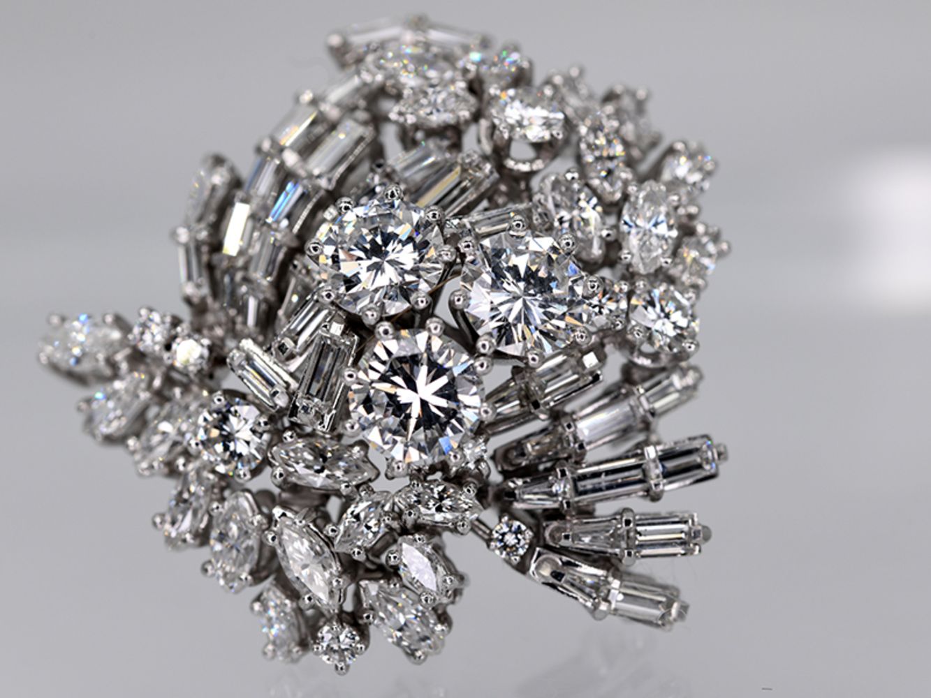 90. Schmuck und Antiquitäten Auktion