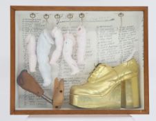 Jirí Chmelar, Objektkünstler. Cinderella (Aschenbrödel), Assemblage, 1981, Box 45 x 45 x 13 cm. Text