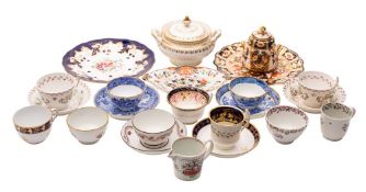 A mixed group of late 18th century and later porcelain, to include a Davenport sugar box,