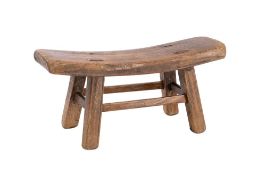 An elm headrest of rectangular outline,