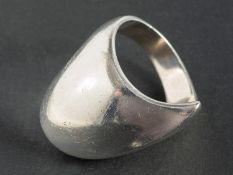 Nanna Ditzel for Georg Jensen, silver ring, model number 91, with import marks for London, 2004,