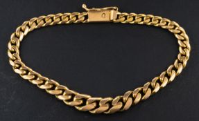 A graduated, flattened curb-link bracelet, stamped '750, total length ca. 19cm, total weight ca. 23.