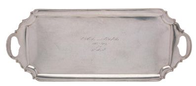 A George V silver rectangular serving tray, maker Goldsmiths & Silversmiths Co Ltd, London,