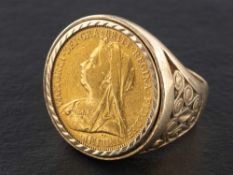 A Victoria sovereign gold coin ring, the coin dated 1901, the mount 9ct gold,