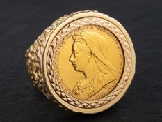 A Victorian half sovereign gold coin, dated 1895, diameter ca.