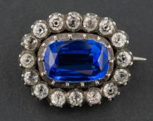 A 19th century, blue and white paste cluster brooch, total length ca. 2.3cm, total weight ca. 5.
