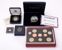 A 2012 Elizabeth Tower 2 oz silver medallion, 2004 proof set, 1992-93 silver proof 50p coin etc.