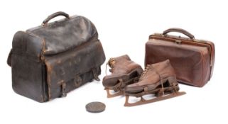 An early 20th century black leather Gladstone style bag by Jenner & Knewstub, London,