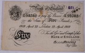 Bank of England white £5 note dated 22nd April 1919: together with two Peppiatt mauve 10 shilling
