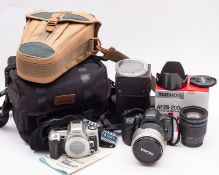 Minolta 35mm SLR camera group: comprising a Dynax 500si serial number 00704768 fitted Sigma