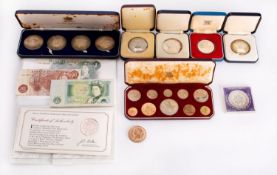 A set of 1974 silver (Toye, Kenning & Spencer) Churchill medallions,