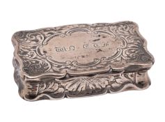 A Victorian silver snuff box, maker Hilliard & Thomason,