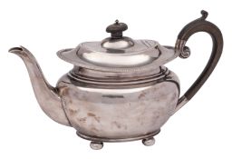 A George V silver teapot, maker Harrison Brothers & Howson, Sheffield,