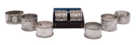 A pair of Victorian silver serviette rings, maker William Hunter,