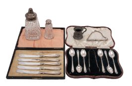 A George V cased set of coffee spoons and broken sugar nips, maker Elkington & Co,