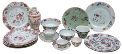 A mixed group of Chinese porcelain, comprising bowls, plates, tea bowls,
