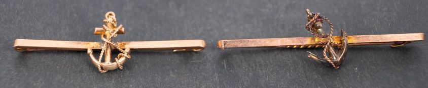 Two anchor bar brooches, both stamped '9CT', length ca. 4.8-5.3cm, total weight ca. 7gms.