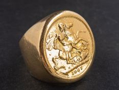 An Elizabeth II half sovereign gold coin, dated 1967, diameter ca.