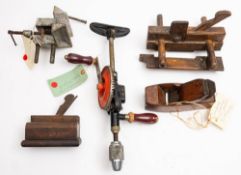 A Stanley No.905 brace: together with a Stanley No.