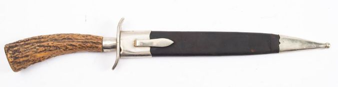 An early 20th century German hunting knife, maker F.