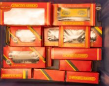 Hornby Railways OO/HO a boxed pair Royal Mail Coach R416 and Operating 75 Ton Breakdown Crane Set