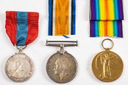 A WWI trio to 'M2-226832 Pte A R Kinner ASC': War Medal,