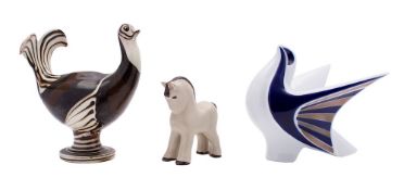 A Kahler HAK pottery figure of a bird under chocolate and cream slip decoration,
