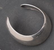 Erik Dennung, Denmark, a silver bangle, inner diameter ca. 6.5cm, total weight ca. 51.8gms.