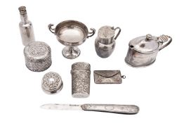 A late Victorian novelty silver pepperette, Joseph Whitten, Birmingham 1896,