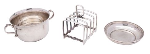 A George V silver two-handled porringer, maker S W Smith & Co, Birmingham 1922, of plain form,